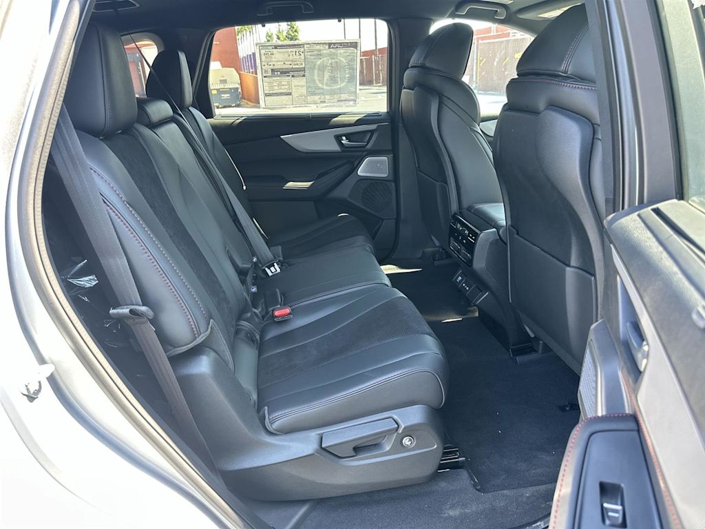 Thumbnail: 2026 Acura MDX - 13