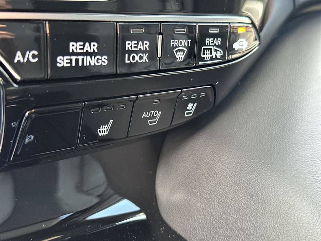 Thumbnail: 2026 Acura MDX - 25