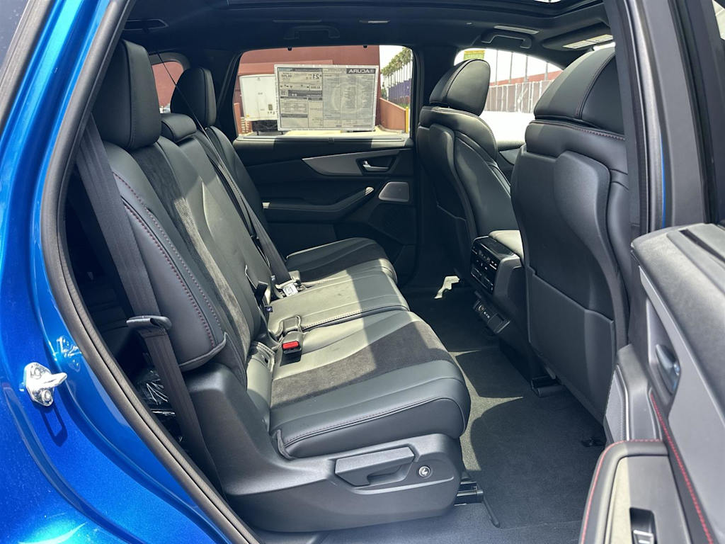 Thumbnail: 2026 Acura MDX - 12