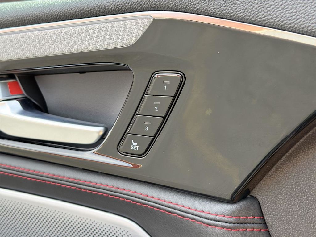 Thumbnail: 2025 Acura MDX - 33