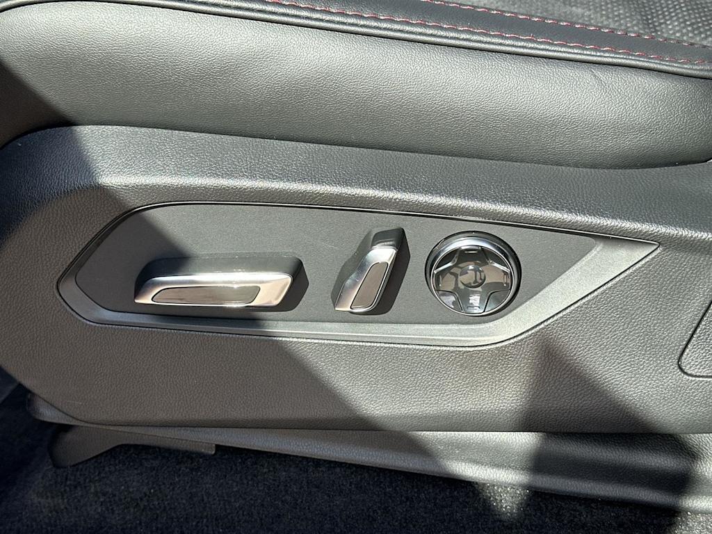 Thumbnail: 2026 Acura MDX - 22