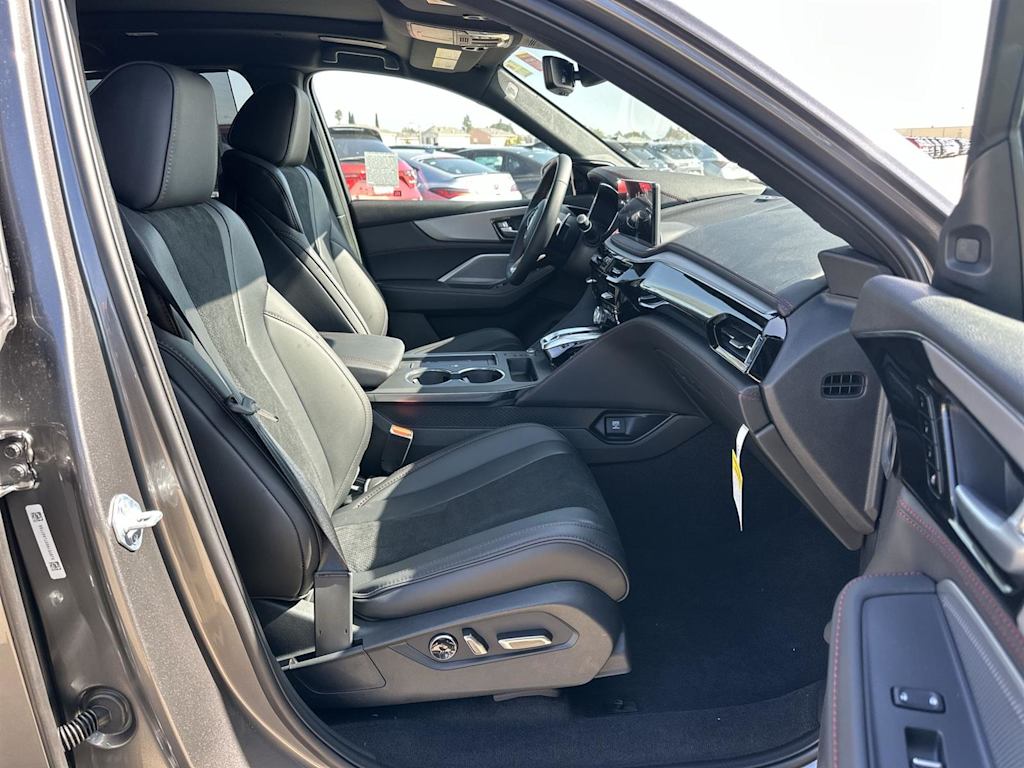 Thumbnail: 2026 Acura MDX - 11