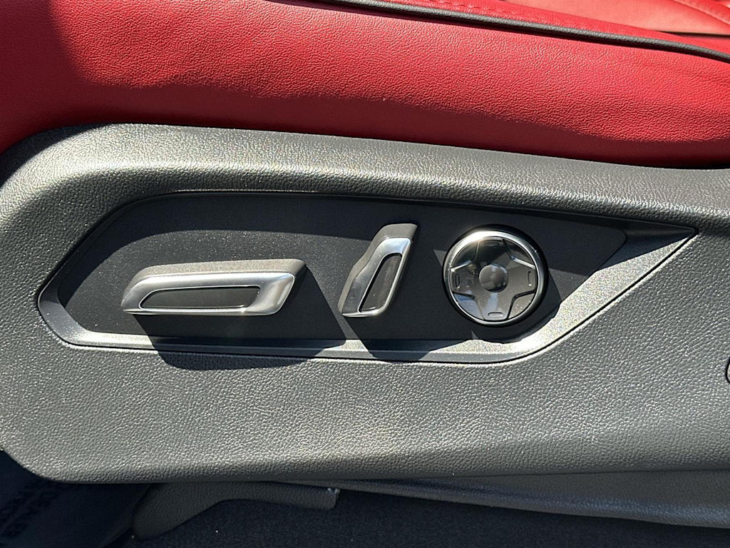 2025 Acura MDX Base 23
