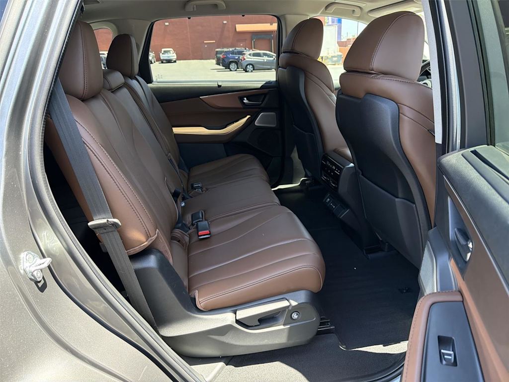 Thumbnail: 2025 Acura MDX - 13