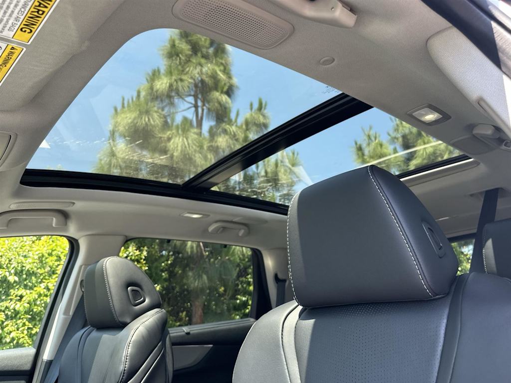 Thumbnail: 2025 Acura MDX - 31