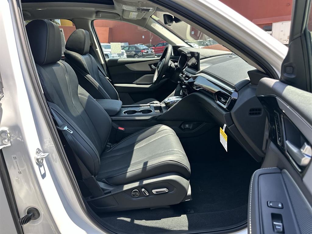 Thumbnail: 2025 Acura MDX - 12