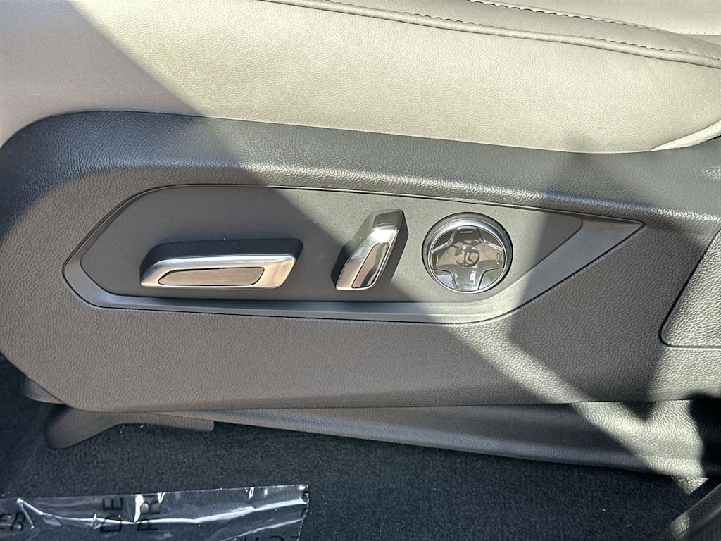 Thumbnail: 2026 Acura MDX - 22