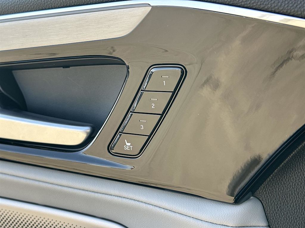 Thumbnail: 2026 Acura MDX - 29