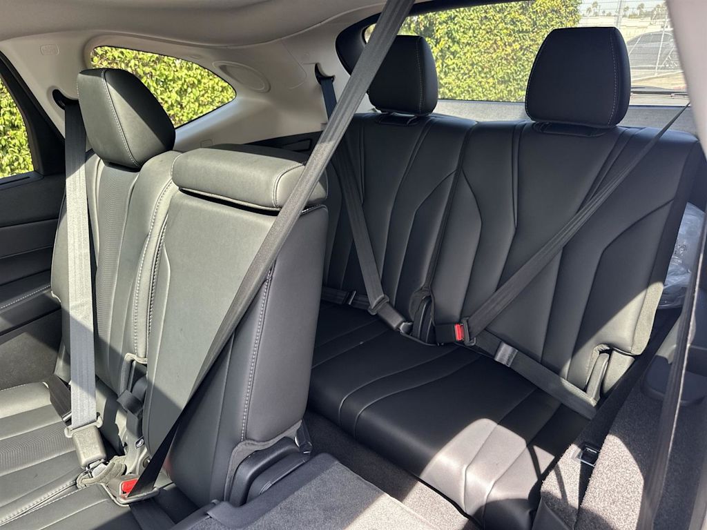 Thumbnail: 2026 Acura MDX - 32