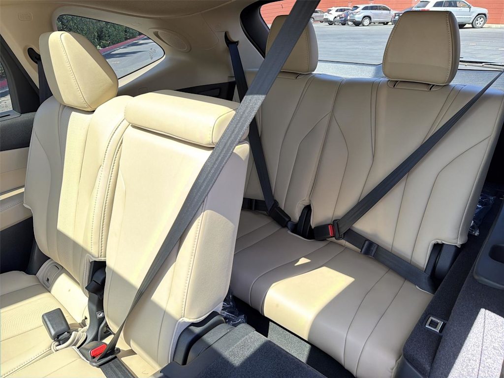 Thumbnail: 2026 Acura MDX - 32