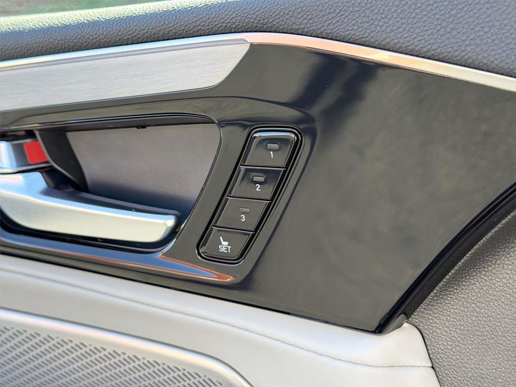 Thumbnail: 2024 Acura MDX - 33