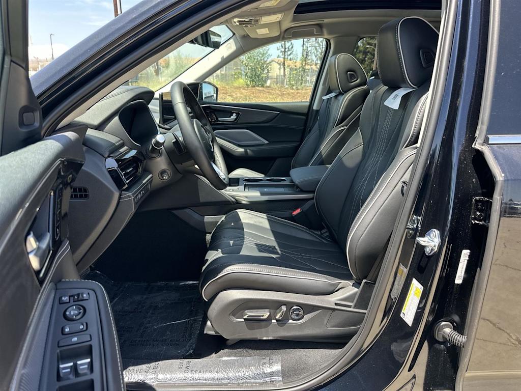 Thumbnail: 2025 Acura MDX - 10