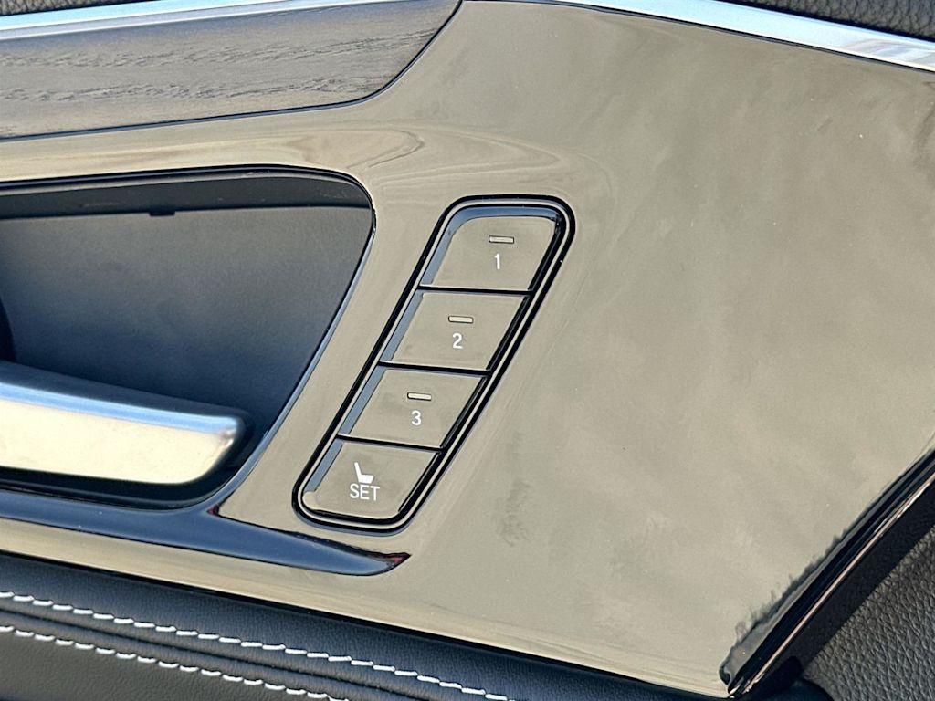 Thumbnail: 2025 Acura MDX - 30