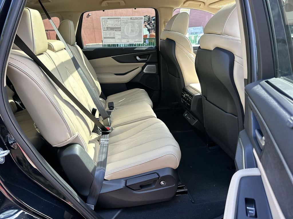 Thumbnail: 2025 Acura MDX - 13