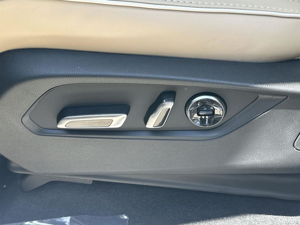 Thumbnail: 2026 Acura MDX - 22