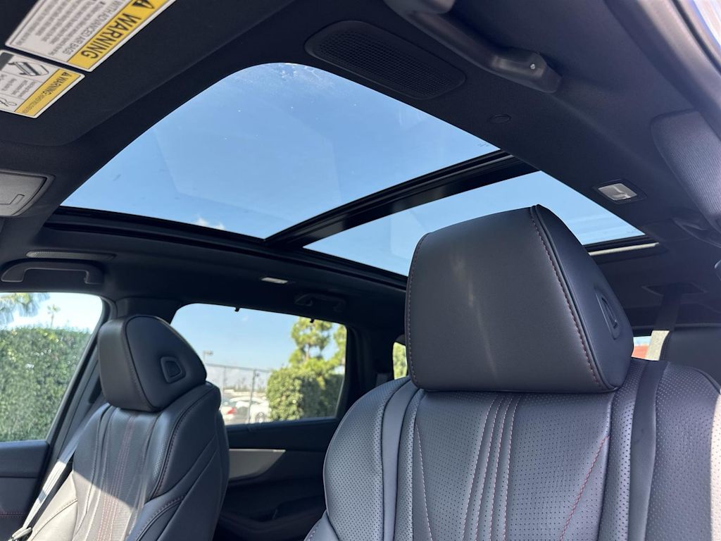 Thumbnail: 2026 Acura MDX - 32