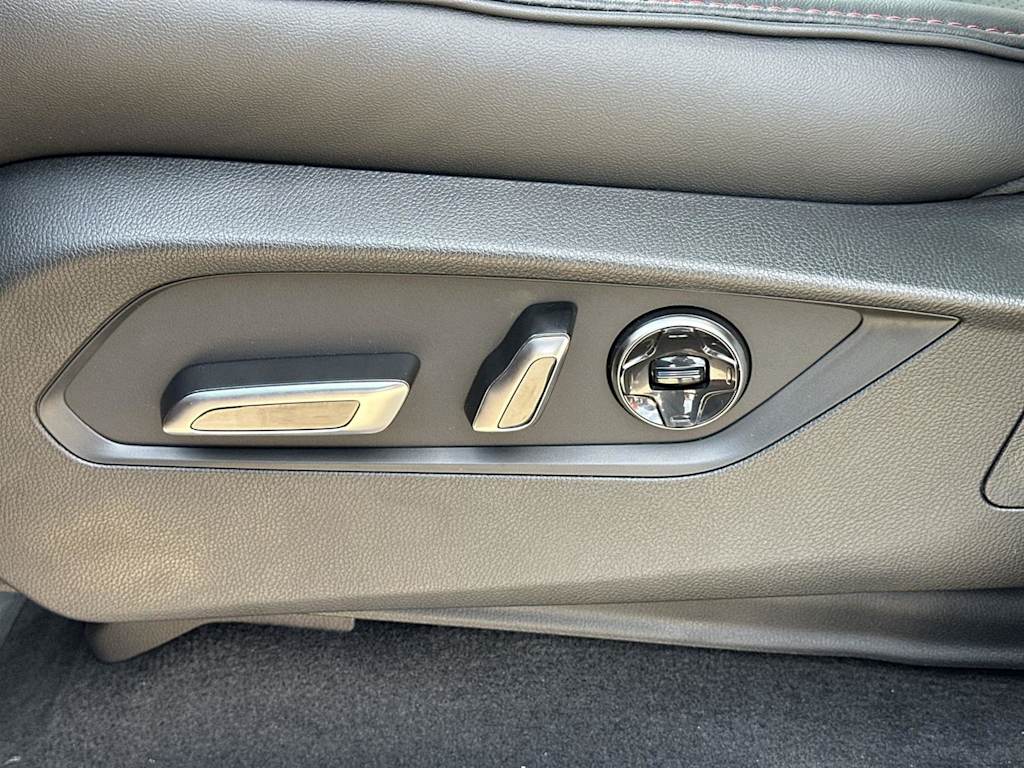 Thumbnail: 2026 Acura MDX - 22