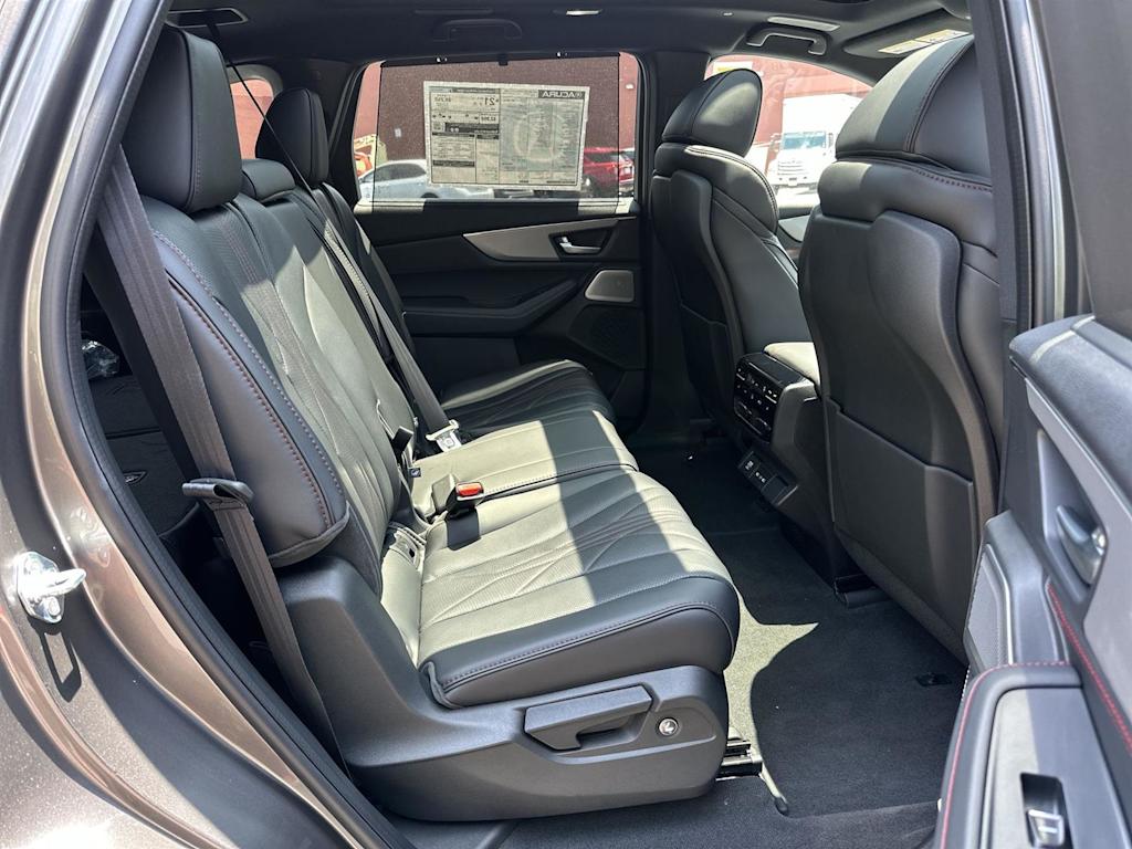 Thumbnail: 2026 Acura MDX - 12