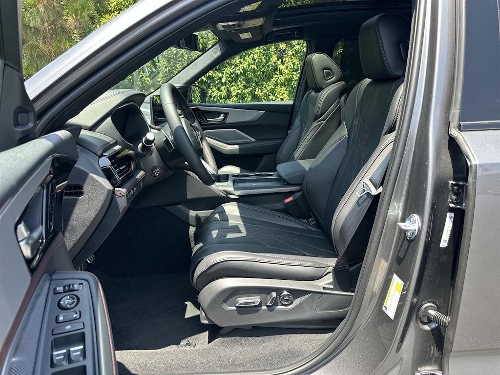 Thumbnail: 2026 Acura MDX - 10