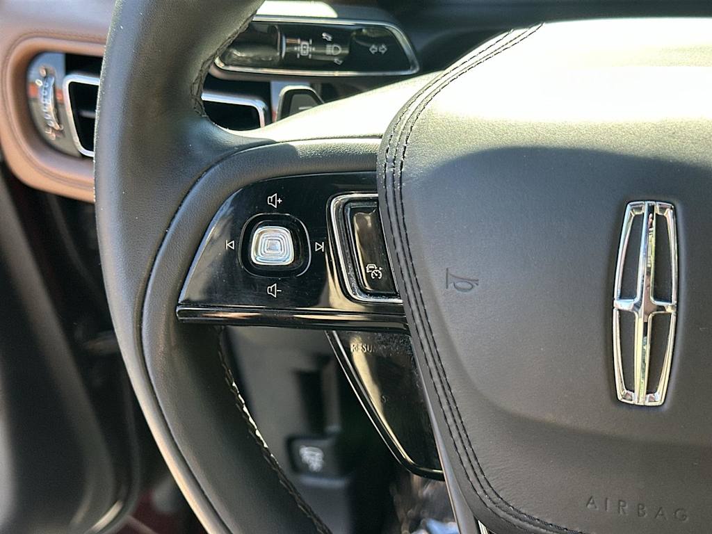 Thumbnail: 2022 Lincoln Aviator - 23