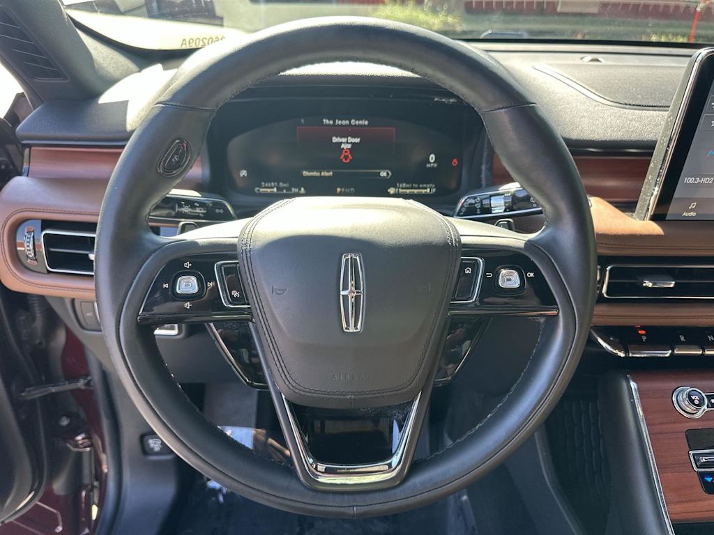 Thumbnail: 2022 Lincoln Aviator - 14