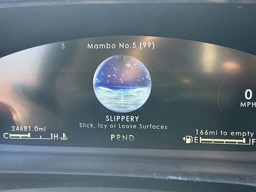 Thumbnail: 2022 Lincoln Aviator - 28