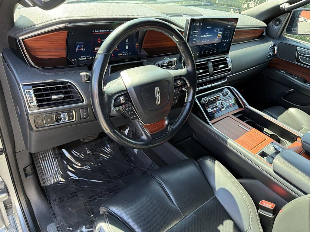 Thumbnail: 2024 Lincoln Navigator - 2