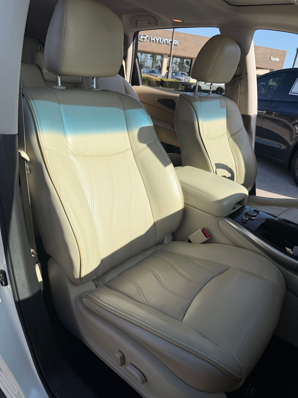 Thumbnail: 2015 INFINITI QX60 - 10