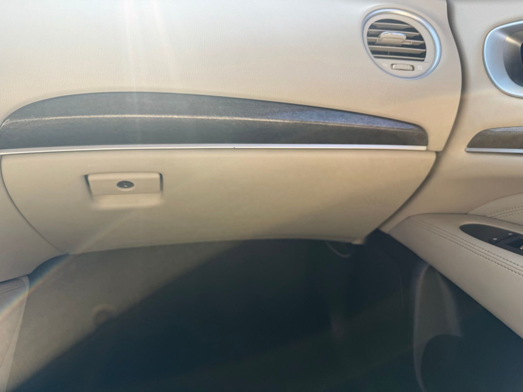 Thumbnail: 2015 INFINITI QX60 - 23