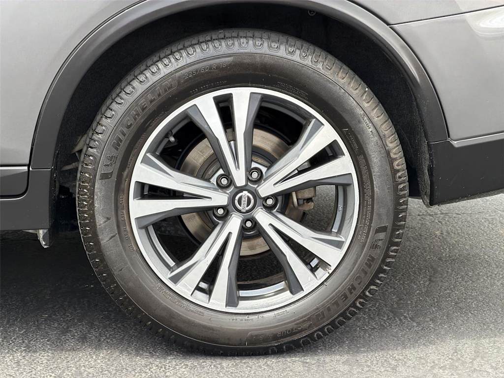 Thumbnail: 2018 Nissan Rogue - 8