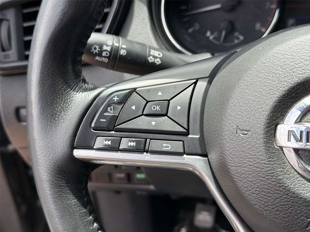 Thumbnail: 2018 Nissan Rogue - 27