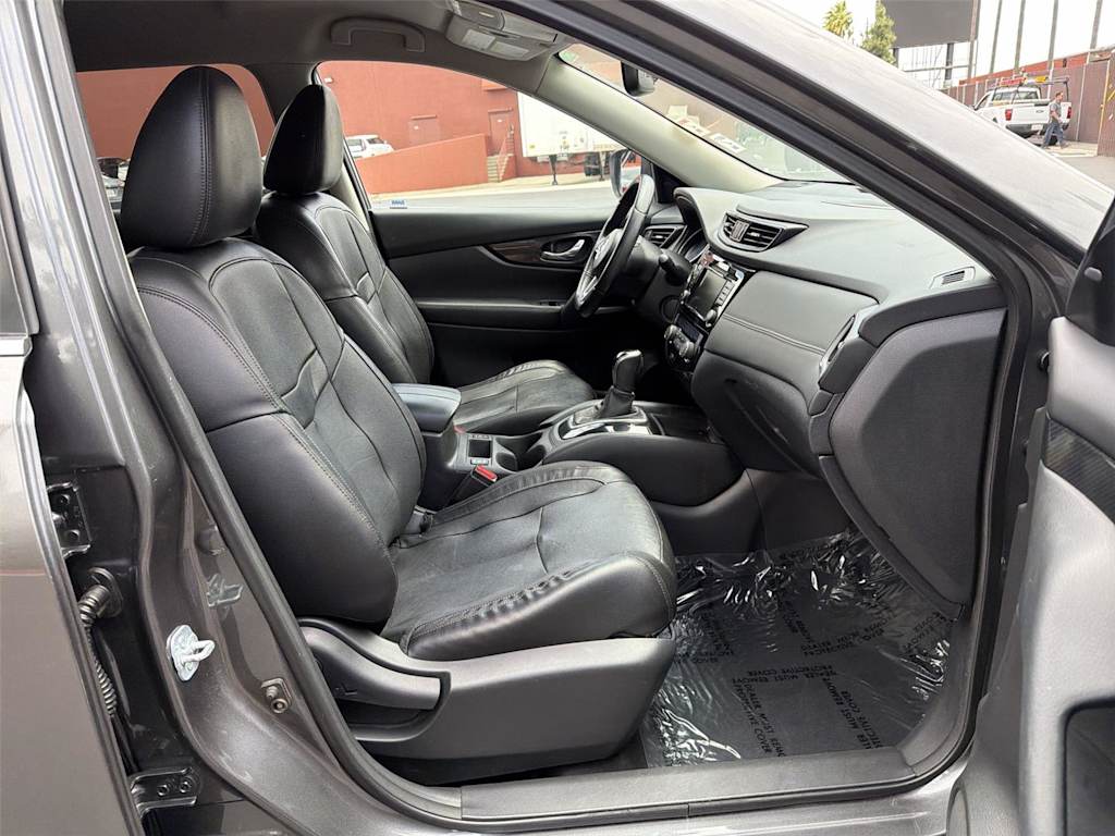 Thumbnail: 2018 Nissan Rogue - 12