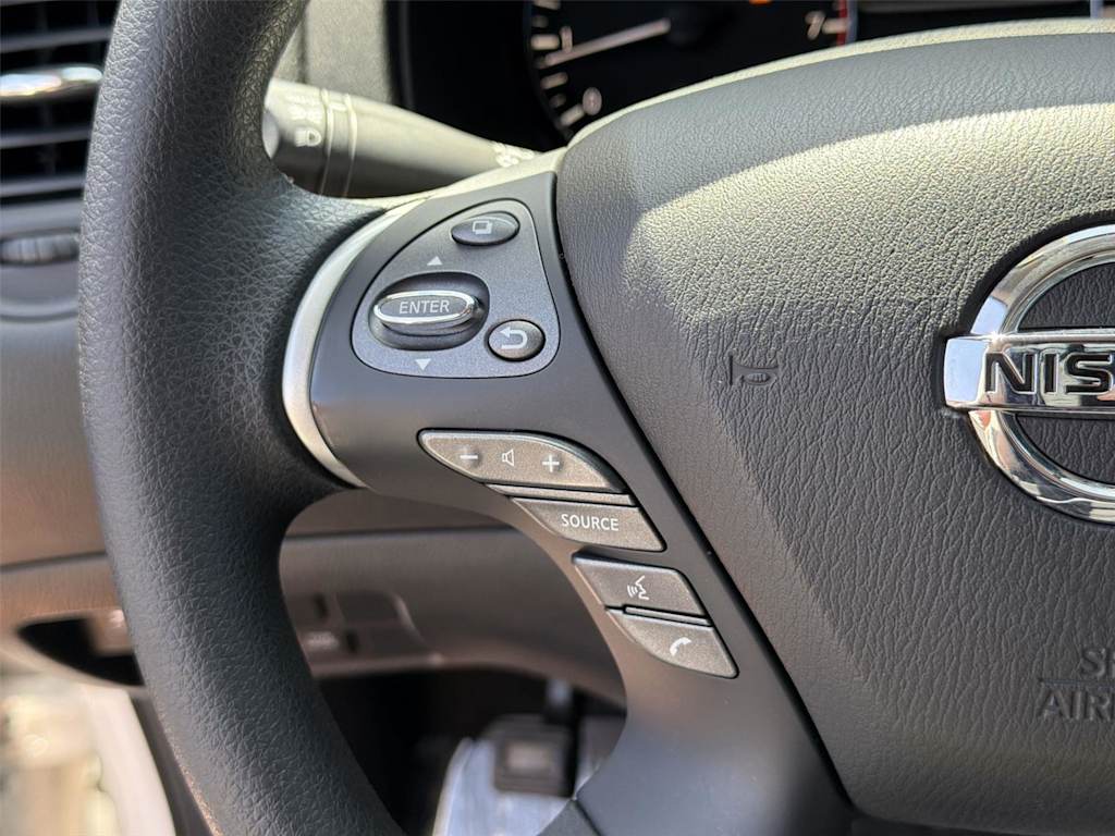 Thumbnail: 2018 Nissan Pathfinder - 23