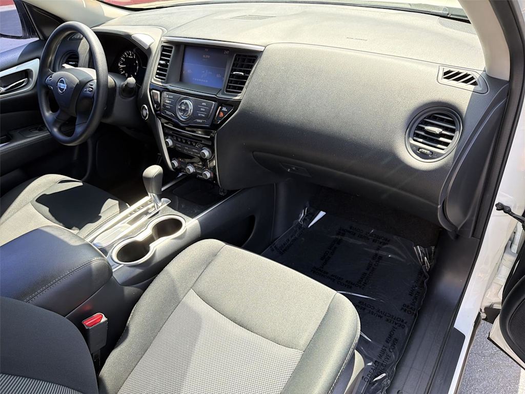 Thumbnail: 2018 Nissan Pathfinder - 14