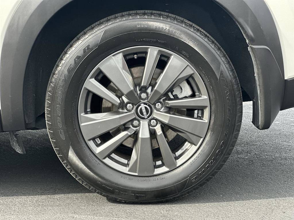 Thumbnail: 2022 Nissan Pathfinder - 8