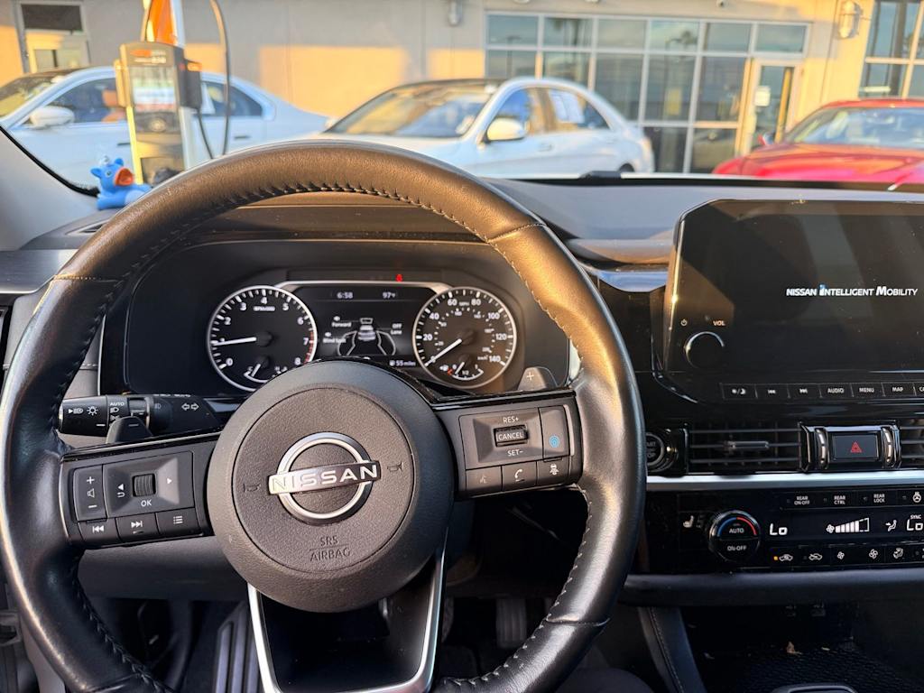 Thumbnail: 2022 Nissan Pathfinder - 2