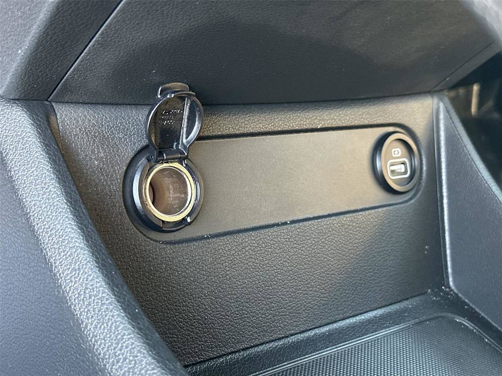 Thumbnail: 2022 Hyundai Santa Fe - 31