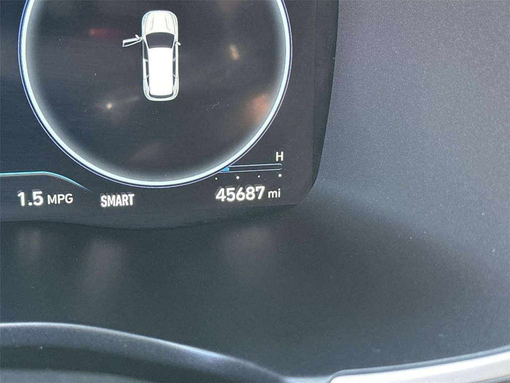 Thumbnail: 2022 Hyundai Santa Fe - 17