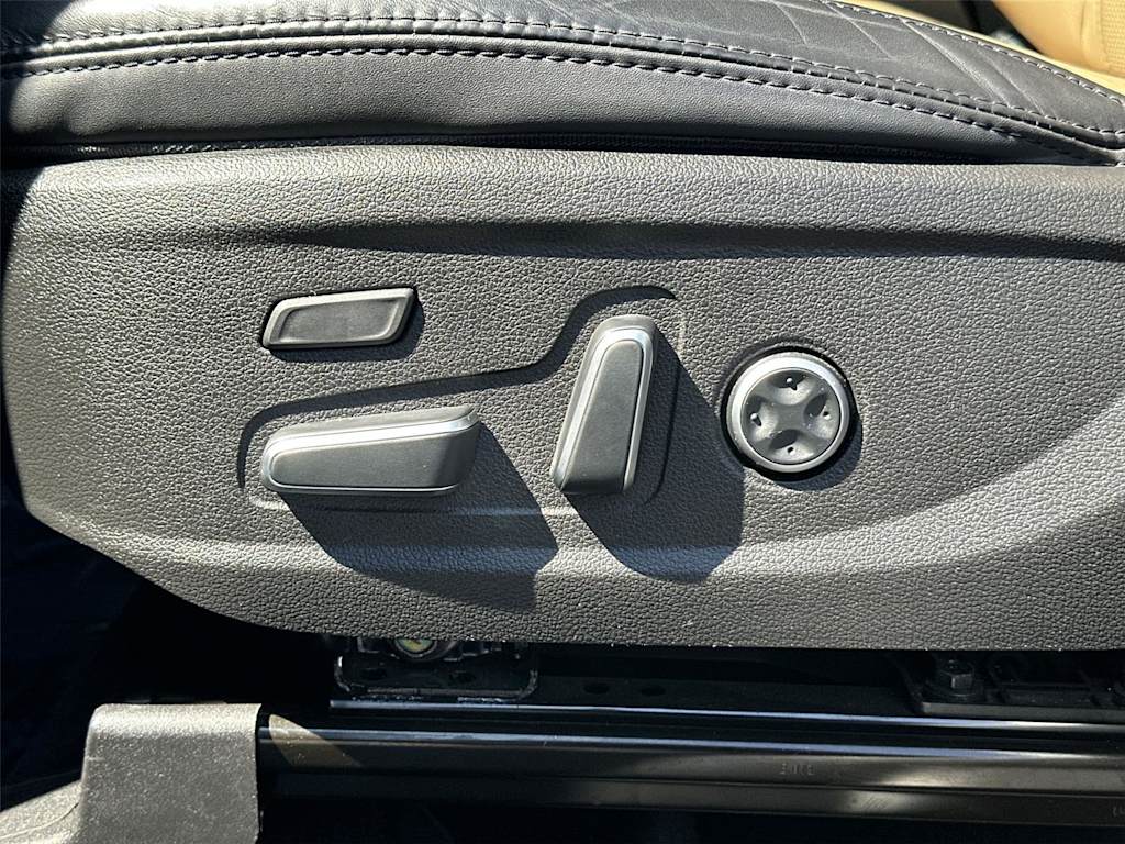 Thumbnail: 2022 Hyundai Santa Fe - 23