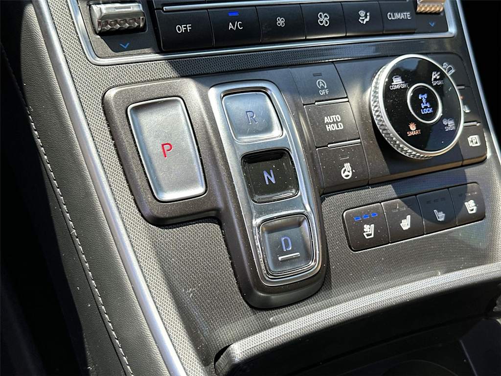 Thumbnail: 2022 Hyundai Santa Fe - 22