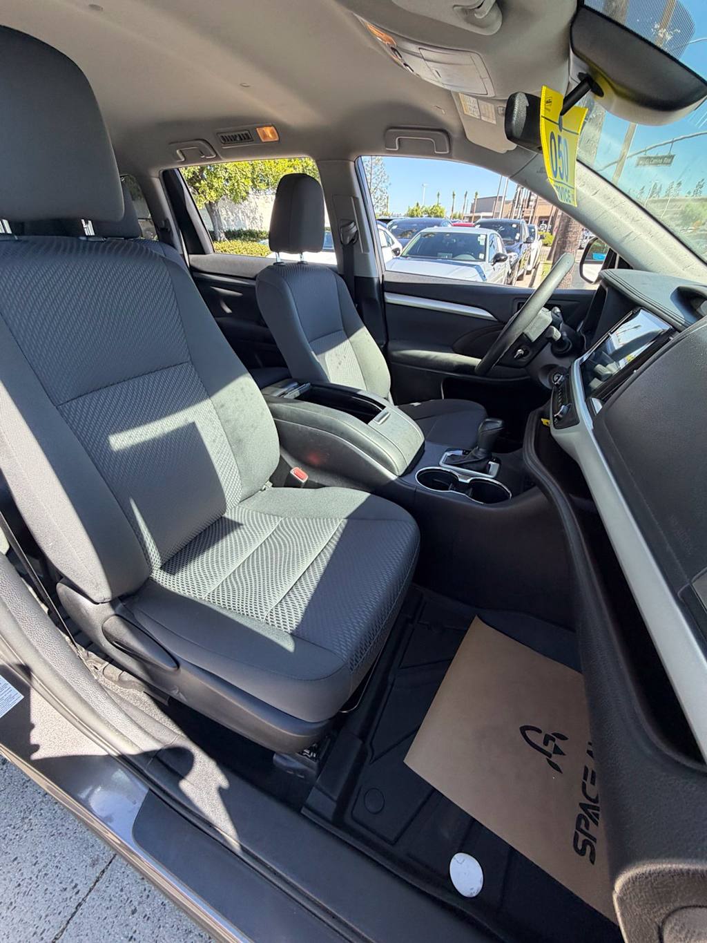 Thumbnail: 2019 Toyota Highlander - 9