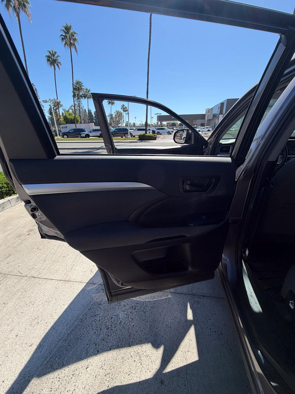 Thumbnail: 2019 Toyota Highlander - 7