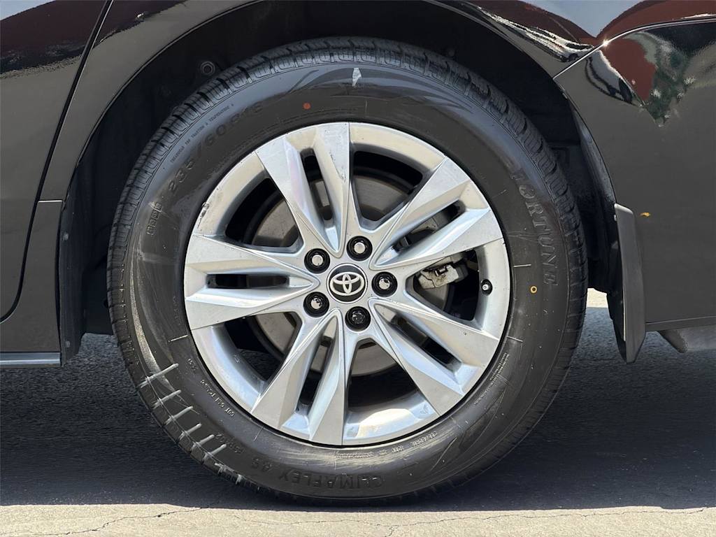 Thumbnail: 2021 Toyota Sienna - 7