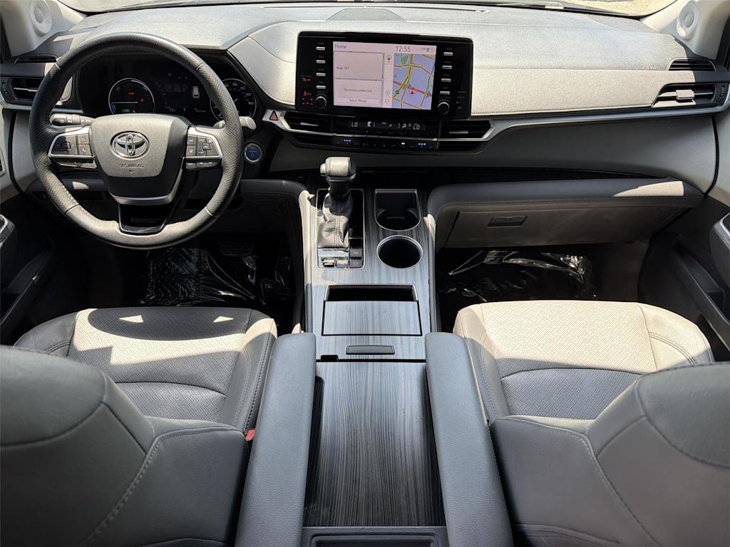 Thumbnail: 2021 Toyota Sienna - 9