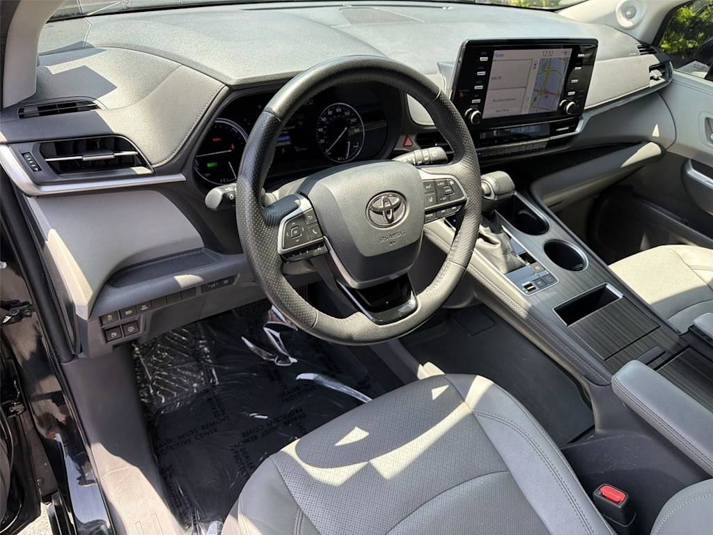 Thumbnail: 2021 Toyota Sienna - 2