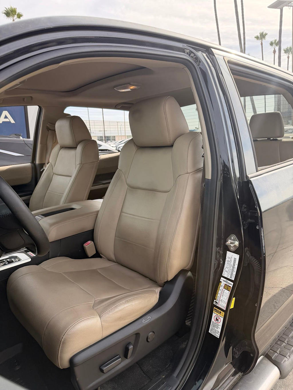 Thumbnail: 2014 Toyota Tundra - 10