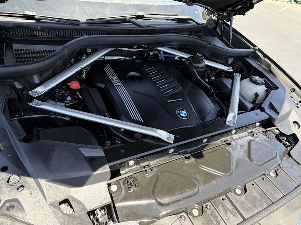 Thumbnail: 2022 BMW X5 - 9