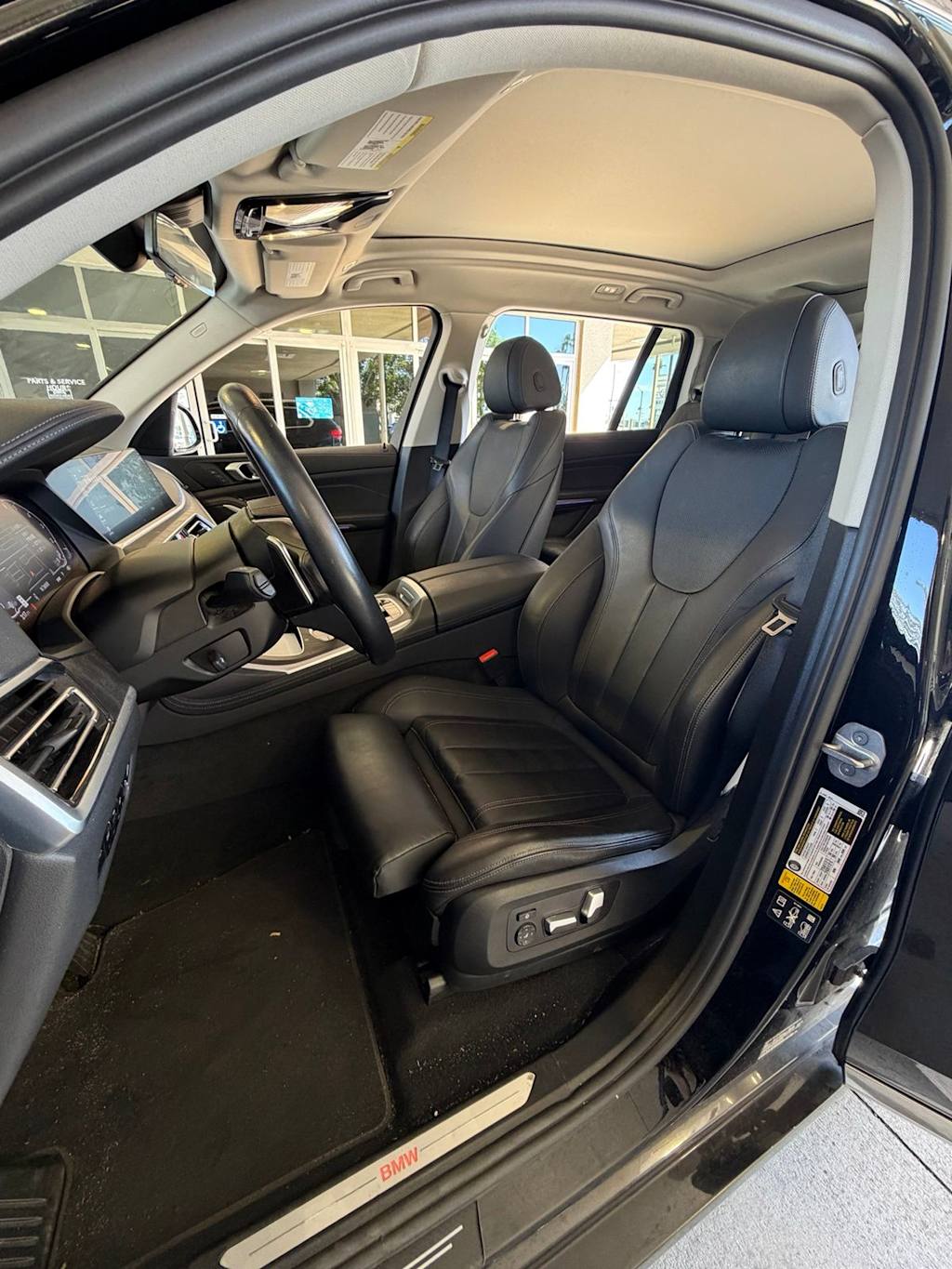 Thumbnail: 2022 BMW X7 - 20