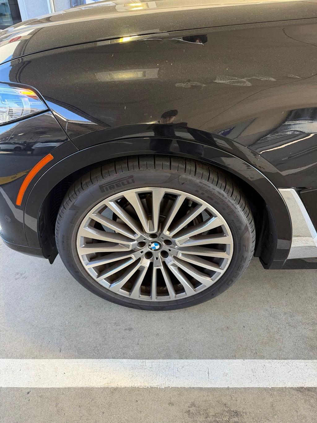 Thumbnail: 2022 BMW X7 - 8