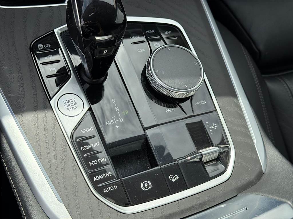 Thumbnail: 2022 BMW X7 - 30